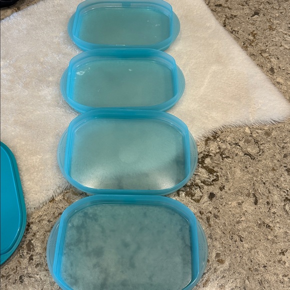 Tupperware burger stacker containers - Picture 3 of 3